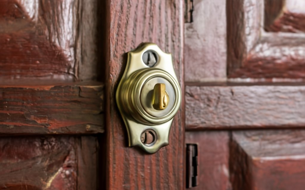 Deadbolt Doorknob